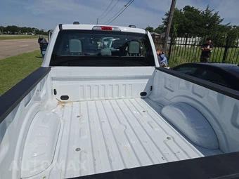 2026 Ford Super Duty F-250 XL Crew Cab Medium Bed - miniatura 16