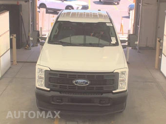 2026 Ford Super Duty F-250 XL Crew Cab Medium Bed - miniatura 2