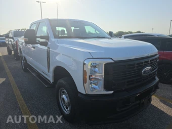 2026 Ford Super Duty F-250 XL Crew Cab Medium Bed - miniatura 3