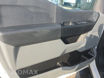 2026 Ford Super Duty F-250 XL Crew Cab Medium Bed - miniatura 9