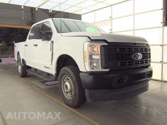 2026 Ford Super Duty F-250 XL Crew Cab Medium Bed - miniatura 3