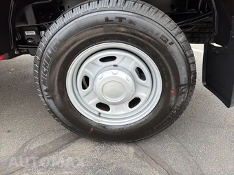 2026 Ford Super Duty F-250 XL Regular Cab Long Bed - miniatura 26