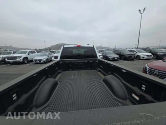 2026 Ford Super Duty F-250 XLT Crew Cab Long Bed - miniatura 14