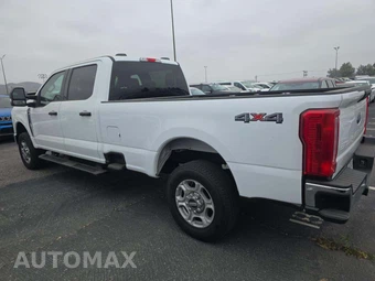 2026 Ford Super Duty F-250 XLT Crew Cab Long Bed - miniatura 2