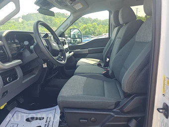 2026 Ford Super Duty F-250 XLT Crew Cab Long Bed - miniatura 12