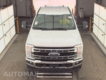 2026 Ford Super Duty F-250 XLT Crew Cab Long Bed - miniatura 2
