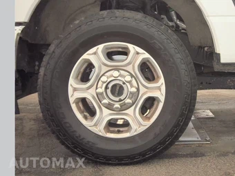 2026 Ford Super Duty F-250 XLT Crew Cab Long Bed - miniatura 8