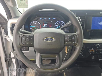 2026 Ford Super Duty F-250 XLT Crew Cab Long Bed - miniatura 10