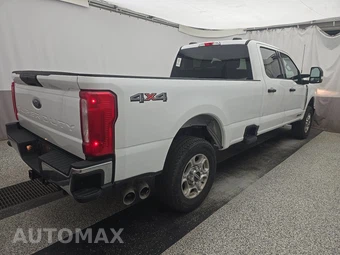 2026 Ford Super Duty F-250 XLT Crew Cab Long Bed - miniatura 4