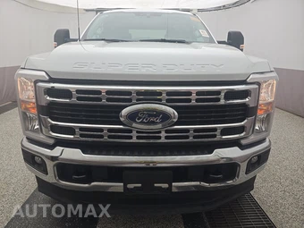 2026 Ford Super Duty F-250 XLT Crew Cab Long Bed - miniatura 2