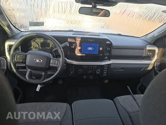 2026 Ford Super Duty F-250 XLT Crew Cab Long Bed - miniatura 11
