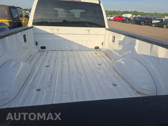 2026 Ford Super Duty F-250 XLT Crew Cab Long Bed - miniatura 16