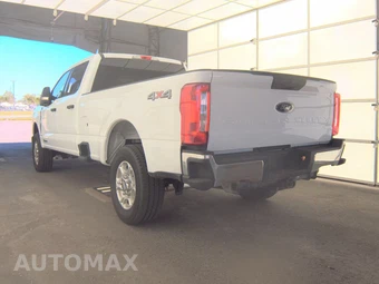 2026 Ford Super Duty F-250 XLT Crew Cab Long Bed - miniatura 6