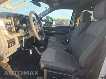 2026 Ford Super Duty F-250 XLT Crew Cab Long Bed - miniatura 7
