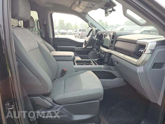 2026 Ford Super Duty F-250 XLT Crew Cab Medium Bed - miniatura 15