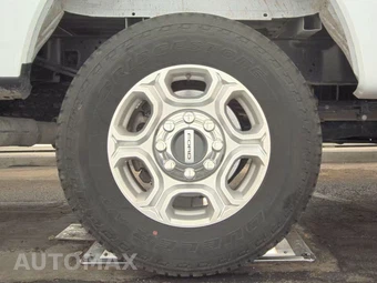 2026 Ford Super Duty F-250 XLT Crew Cab Medium Bed - miniatura 11
