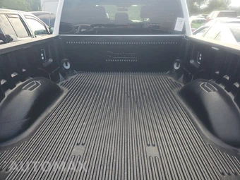 2026 Ford Super Duty F-250 XLT Crew Cab Medium Bed - miniatura 23