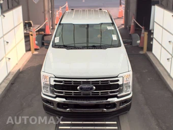2026 Ford Super Duty F-250 XLT Crew Cab Medium Bed - miniatura 2