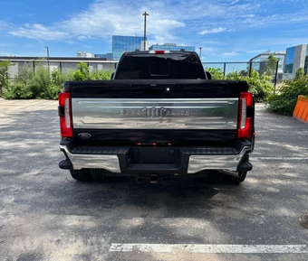 2026 Ford Super Duty F-350 King Ranch Crew Cab Long Bed DRW - miniatura 11