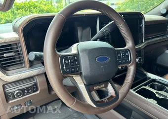 2026 Ford Super Duty F-350 King Ranch Crew Cab Long Bed DRW - miniatura 16