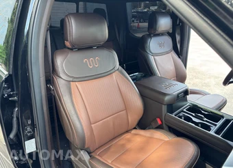 2026 Ford Super Duty F-350 King Ranch Crew Cab Long Bed DRW - miniatura 17