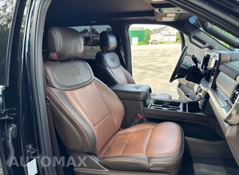 2026 Ford Super Duty F-350 King Ranch Crew Cab Long Bed DRW - miniatura 18