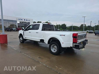 2026 Ford Super Duty F-350 King Ranch Crew Cab Long Bed DRW - miniatura 2