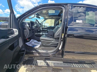2026 Ford Super Duty F-350 Lariat Crew Cab Long Bed - miniatura 3