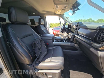 2026 Ford Super Duty F-350 Lariat Crew Cab Long Bed - miniatura 15