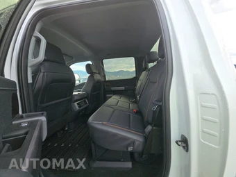 2026 Ford Super Duty F-350 Lariat Crew Cab Long Bed DRW - miniatura 13