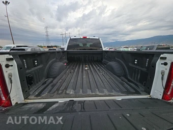 2026 Ford Super Duty F-350 Lariat Crew Cab Long Bed DRW - miniatura 16