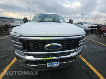 2026 Ford Super Duty F-350 Lariat Crew Cab Long Bed DRW - miniatura 2