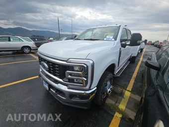 2026 Ford Super Duty F-350 Lariat Crew Cab Long Bed DRW