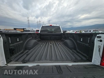2026 Ford Super Duty F-350 Lariat Crew Cab Long Bed DRW - miniatura 16