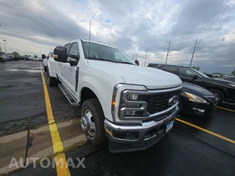 2026 Ford Super Duty F-350 Lariat Crew Cab Long Bed DRW - miniatura 3