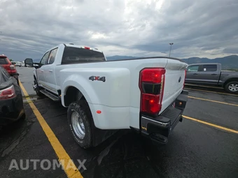 2026 Ford Super Duty F-350 Lariat Crew Cab Long Bed DRW - miniatura 6