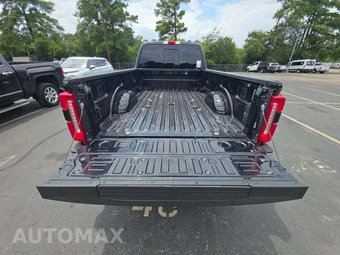 2026 Ford Super Duty F-350 Lariat Crew Cab Long Bed DRW - miniatura 14