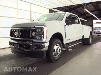 2026 Ford Super Duty F-350 Lariat Crew Cab Long Bed DRW