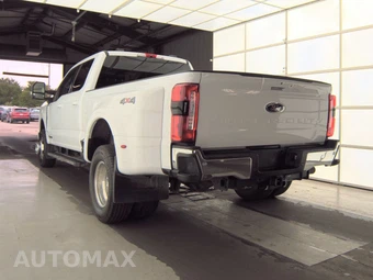 2026 Ford Super Duty F-350 Lariat Crew Cab Long Bed DRW - miniatura 6