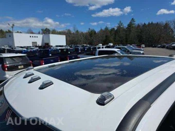 2026 Ford Super Duty F-350 Lariat Crew Cab Medium Bed - miniatura 13