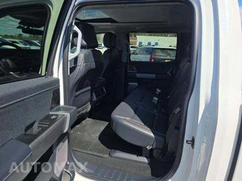 2026 Ford Super Duty F-350 Lariat Crew Cab Medium Bed - miniatura 14
