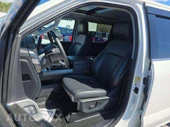 2026 Ford Super Duty F-350 Lariat Crew Cab Medium Bed - miniatura 7