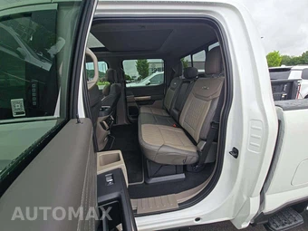 2026 Ford Super Duty F-350 Platinum Crew Cab Long Bed DRW - miniatura 10