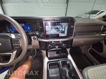 2026 Ford Super Duty F-350 Platinum Crew Cab Long Bed DRW - miniatura 10