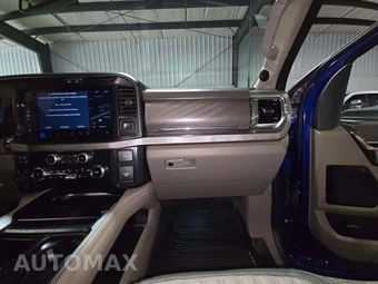 2026 Ford Super Duty F-350 Platinum Crew Cab Long Bed DRW - miniatura 19