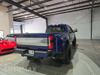 2026 Ford Super Duty F-350 Platinum Crew Cab Long Bed DRW - miniatura 3