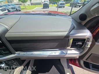 2026 Ford Super Duty F-350 Platinum Crew Cab Medium Bed - miniatura 16