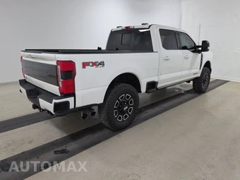 2026 Ford Super Duty F-350 Platinum Crew Cab Medium Bed - miniatura 4