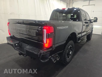 2026 Ford Super Duty F-350 Platinum Crew Cab Medium Bed - miniatura 4