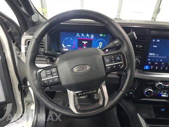 2026 Ford Super Duty F-350 Platinum Crew Cab Medium Bed - miniatura 10